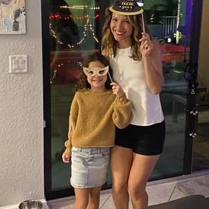 Meet your Posher, Crystal